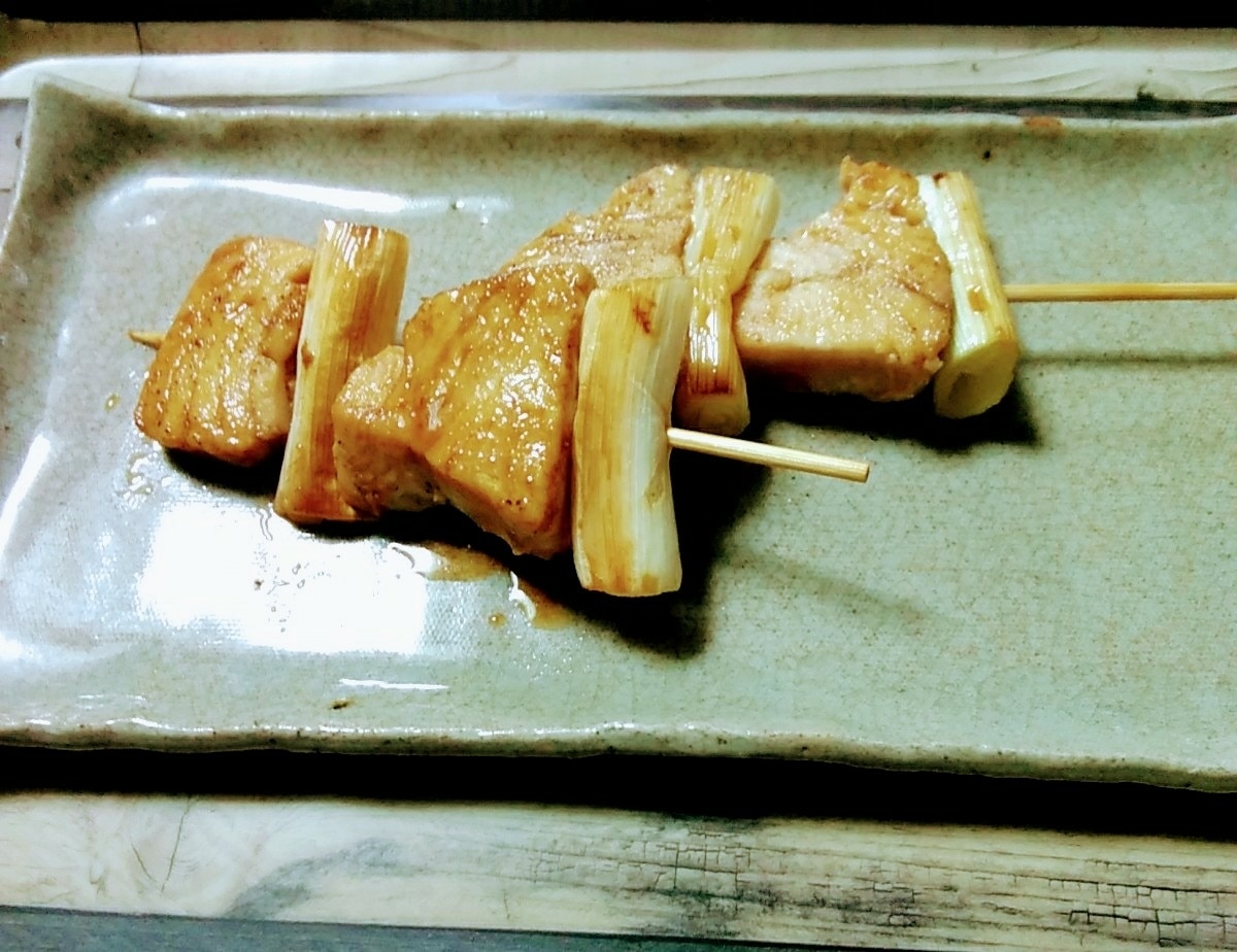 我が家の葱まぐろ(ねぎま)の串焼き レシピ・作り方 by ここなっつん