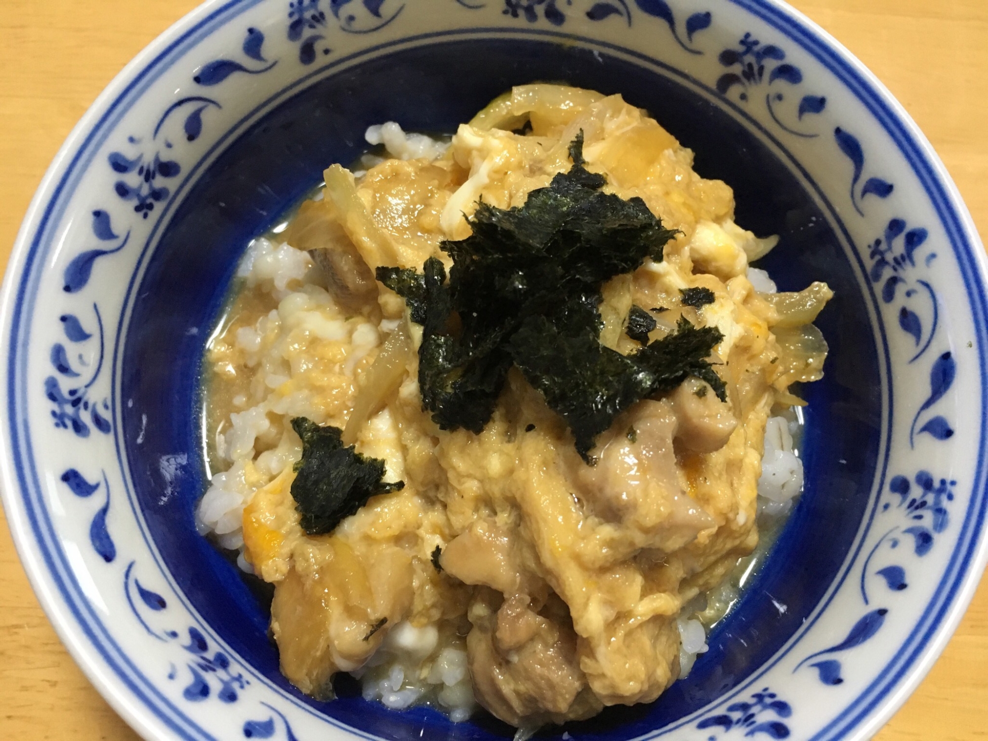 卵トロトロお出汁たっぷりの親子丼