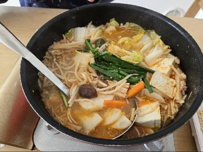 甜麺醤がなく豆板醤とコチュジャンで作りましたがおいしくできました(^_^)お野菜もたくさんで大満足！〆でうどんもいただきました。ごちそうさまでした♪