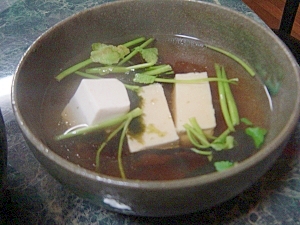 豆腐と韓国海苔の簡単スープ