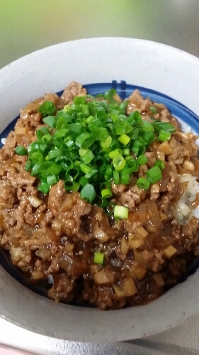 ひき肉ときのこ♪そぼろあんかけ丼♥