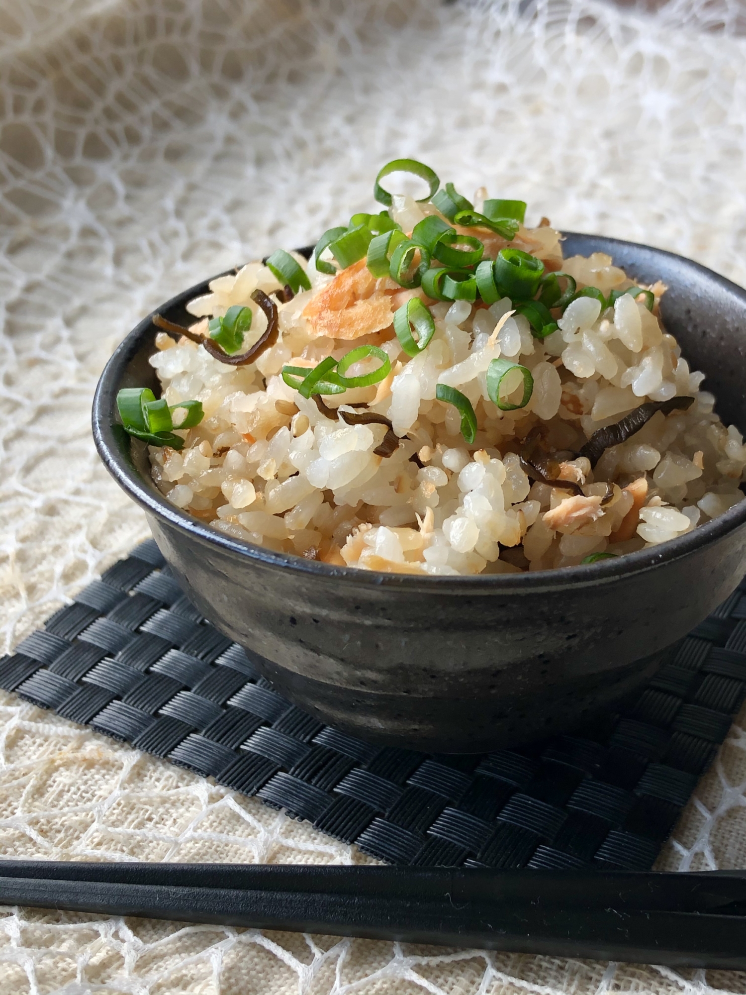 超簡単♪塩昆布と塩鮭の混ぜご飯