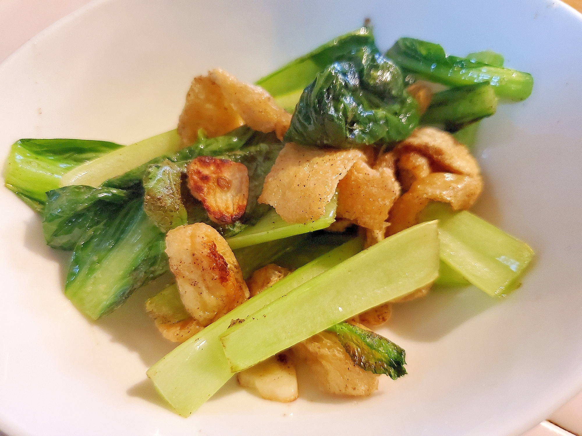 小松菜と油揚げのにんにく炒め