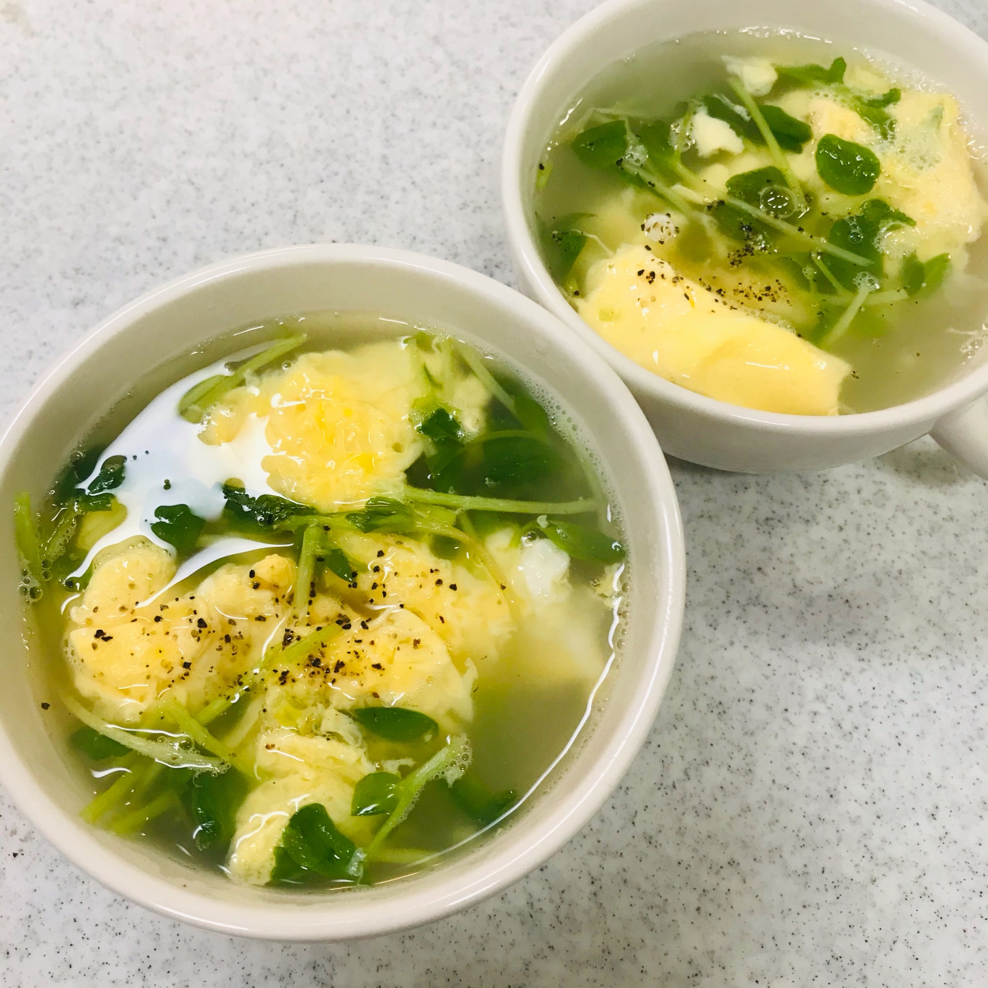 豆苗と溶き卵のスープ