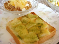 りんご☆ココナッツ☆青汁☆トースト