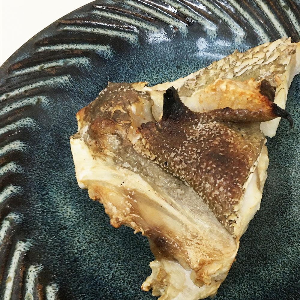 クエ（九絵）カマの塩焼き