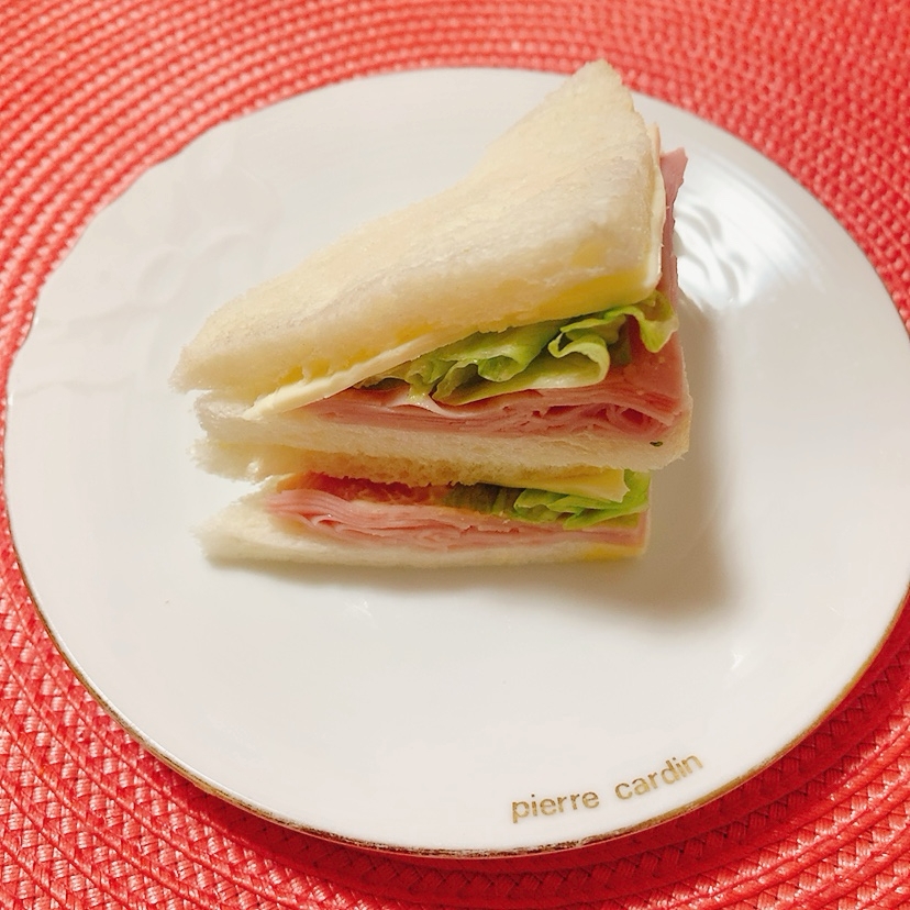 ハムチーズサンド•.¸¸¸.☆