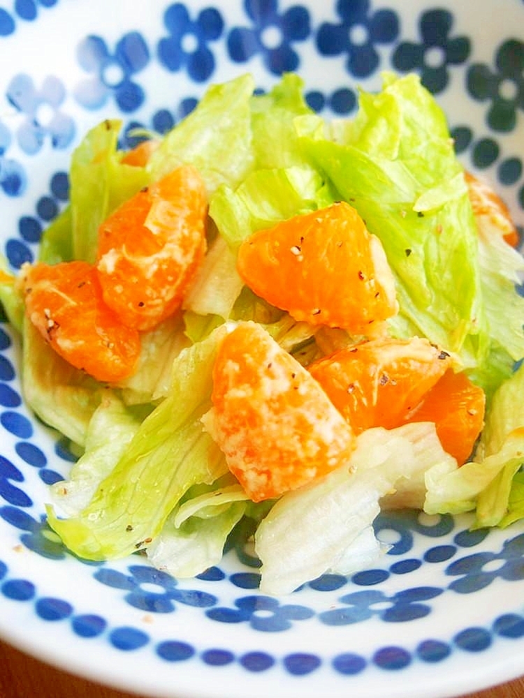 温州みかんとレタスのさっぱりサラダ♪