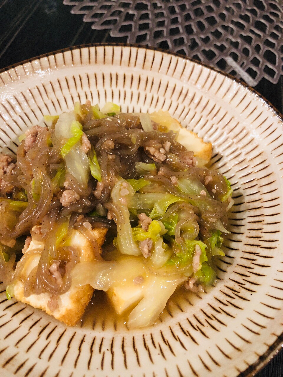 ひき肉と厚揚げと糸こんにゃくの中華風とろみ煮