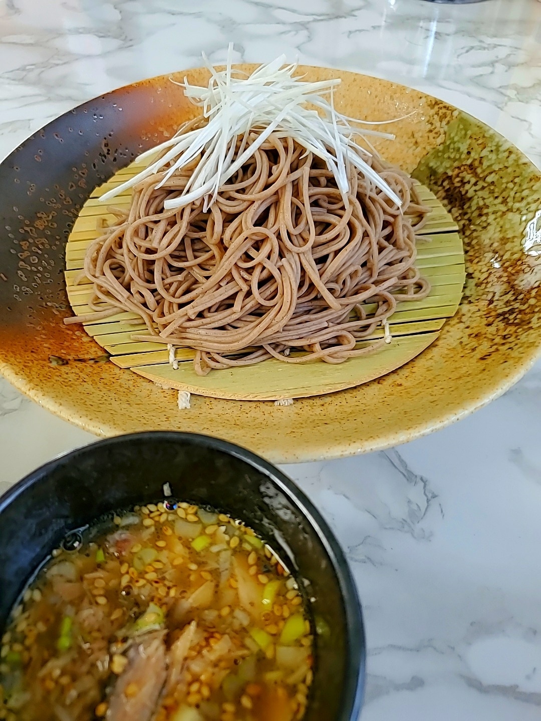 この極上蕎麦ざるが一体どのようにして編まれているのか？熟練
