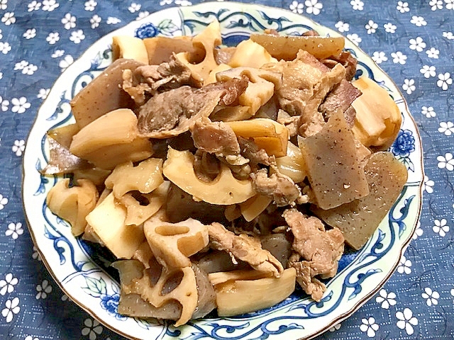 れんこんと豚肉とこんにゃくの炒め煮