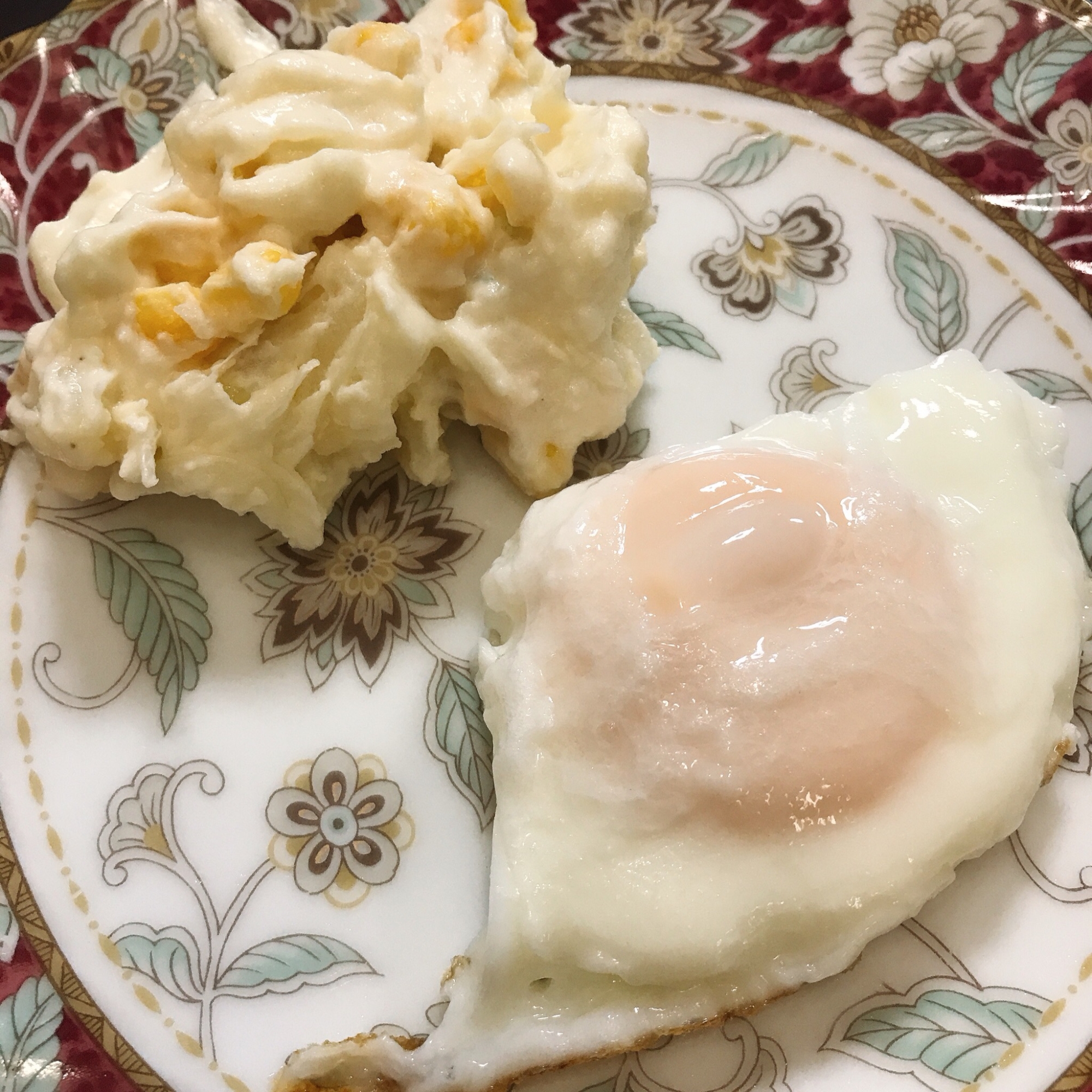 ポテサラ&目玉焼きプレート