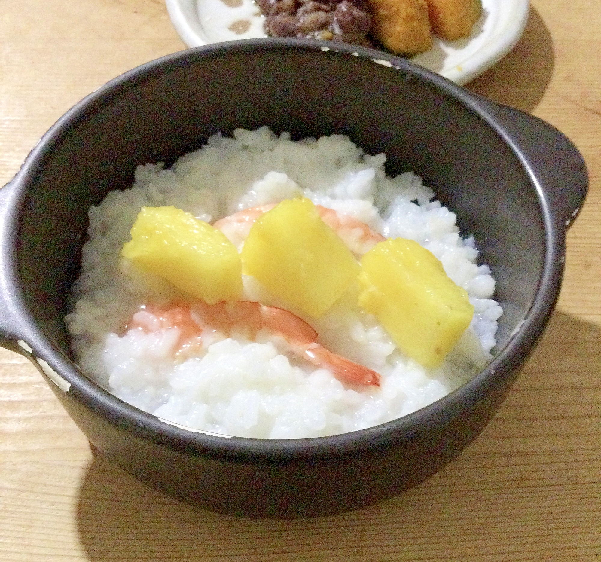 パイナップル乗せ♢海老入りご飯♪