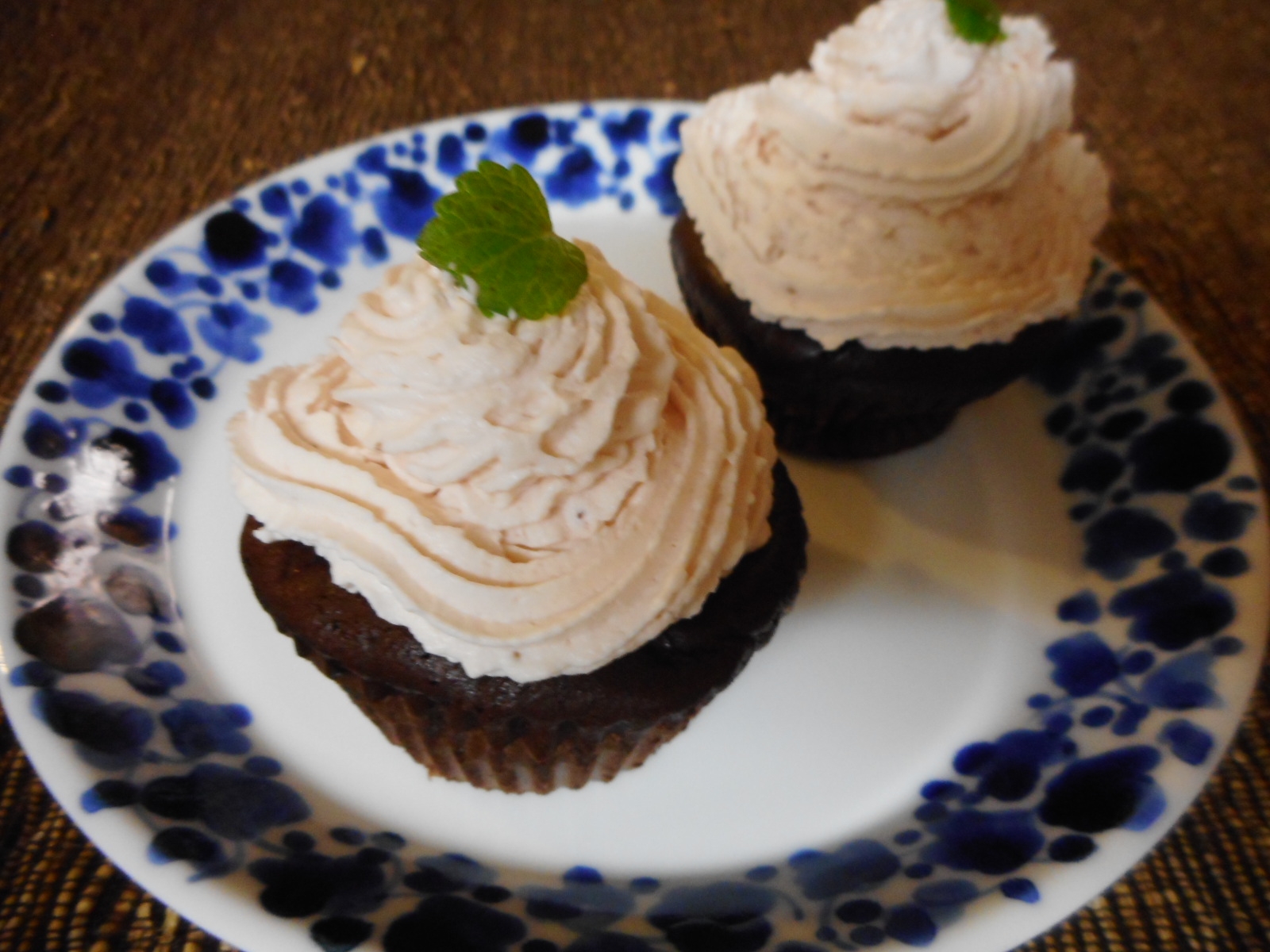ホイップミニチョコケーキ レシピ 作り方 By Mococo05 楽天レシピ
