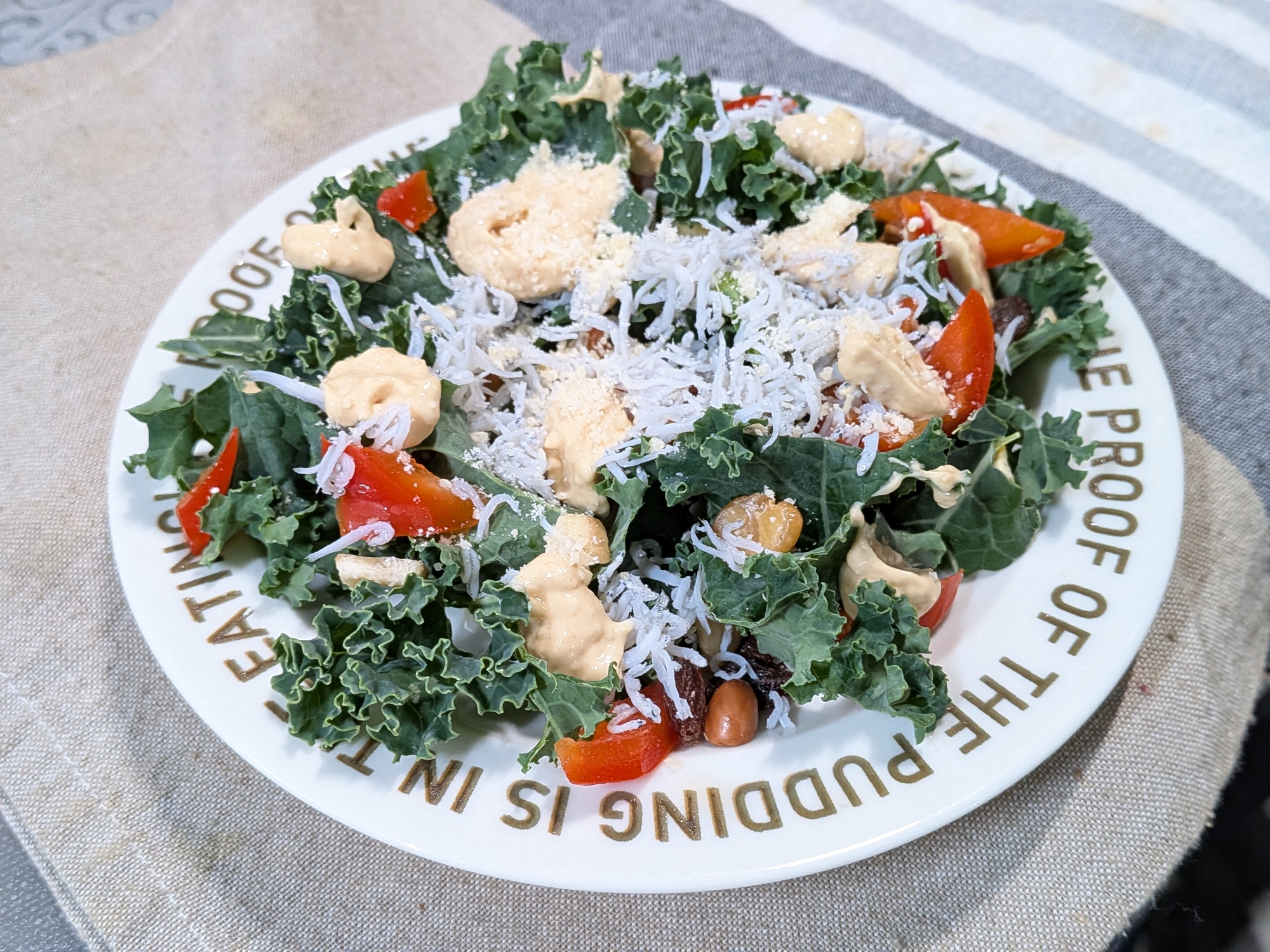 国産粉チーズ＆きな粉 ケール✱しらすのサラダ