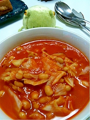 栄養いっぱい★キャベツと大豆のトマトスープ
