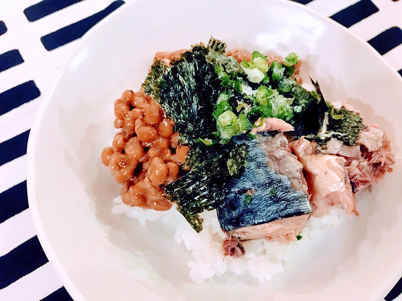 簡単！さば水煮缶でひっぱり丼