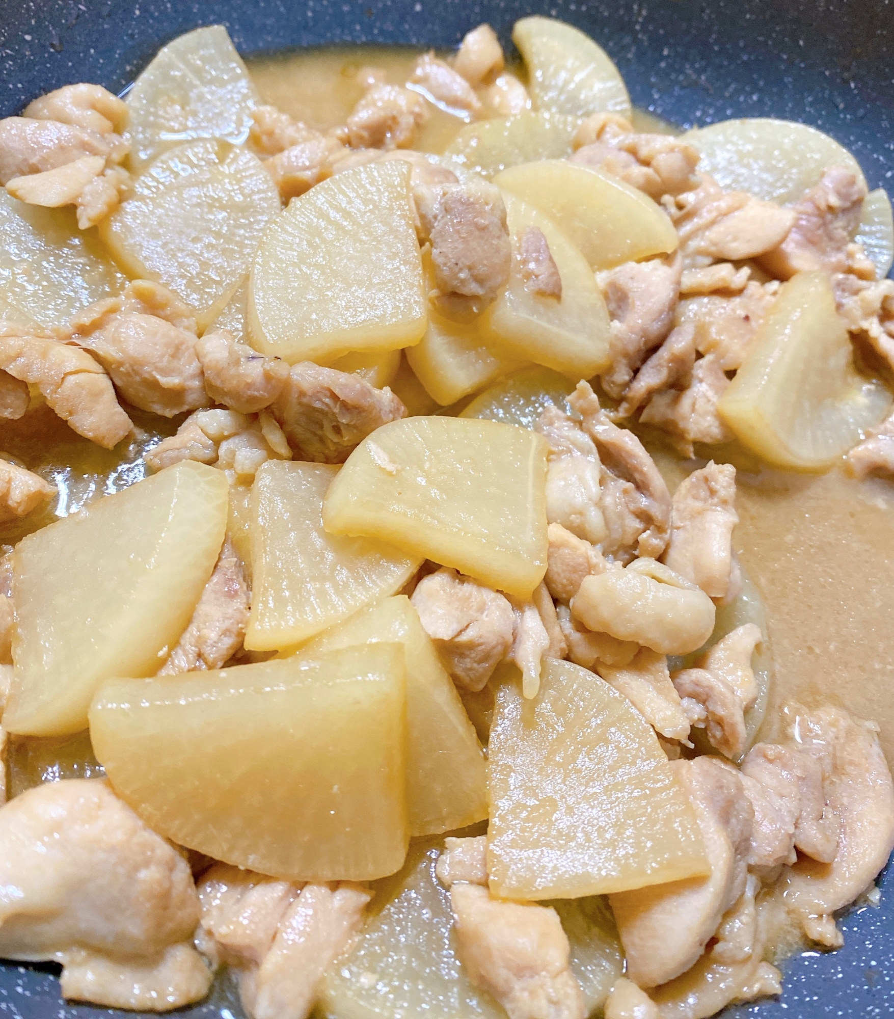 簡単！鶏もも肉と大根の照り煮