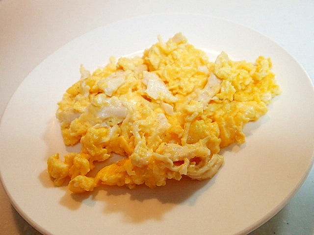 サラダチキンとチーズの洋風卵炒め レシピ 作り方 By ぷ みぃまま 楽天レシピ