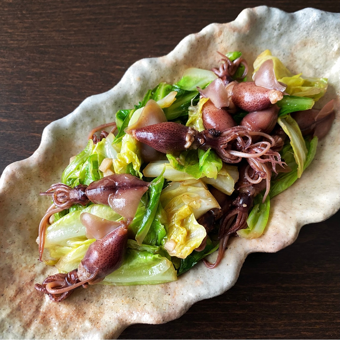 旬の味♡春キャベツとホタルイカのにんにく醤油炒め