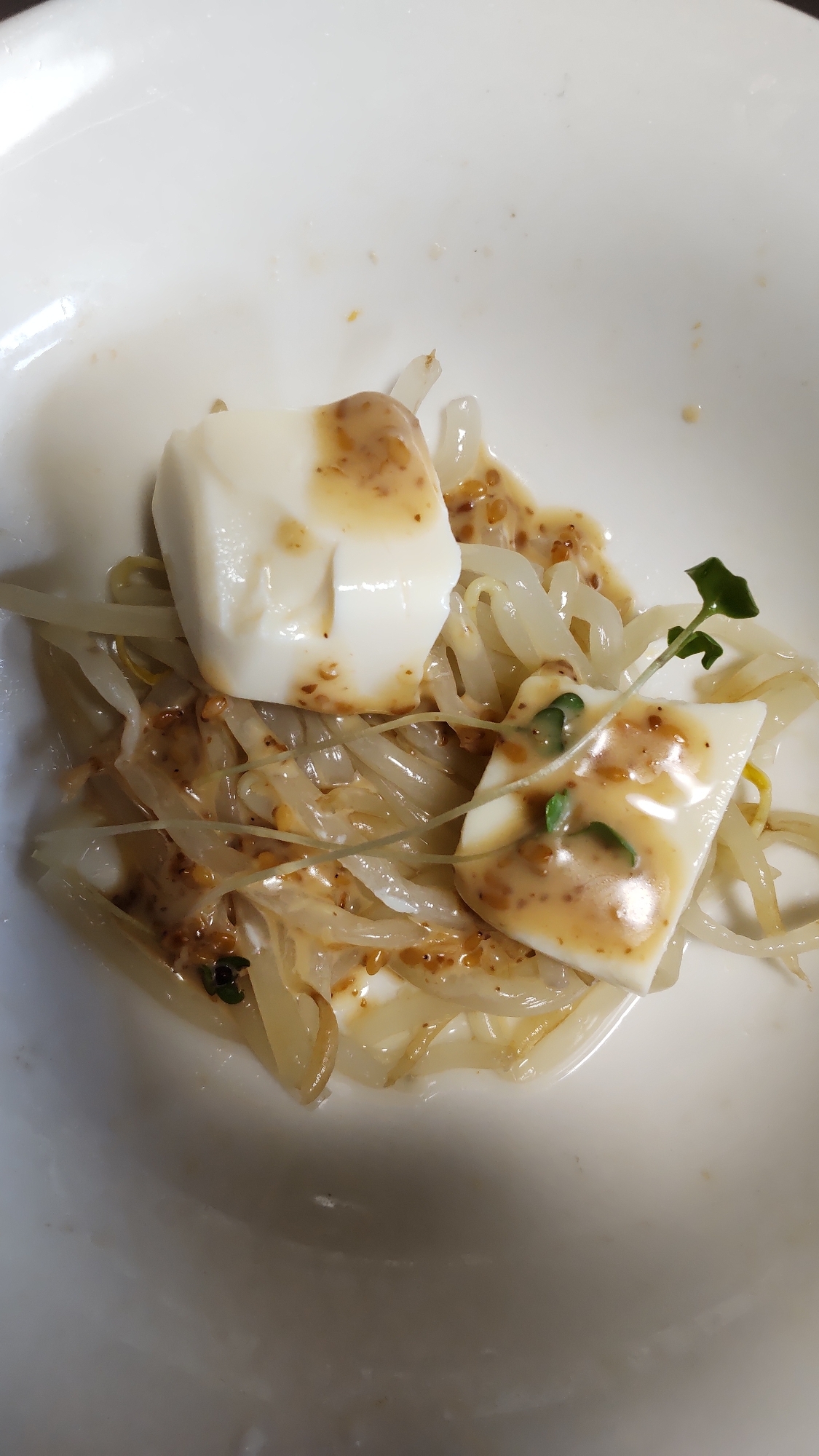 もやしと豆腐のサラダ