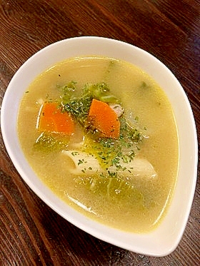 チージー野菜スープ（チーズ入りスープ）