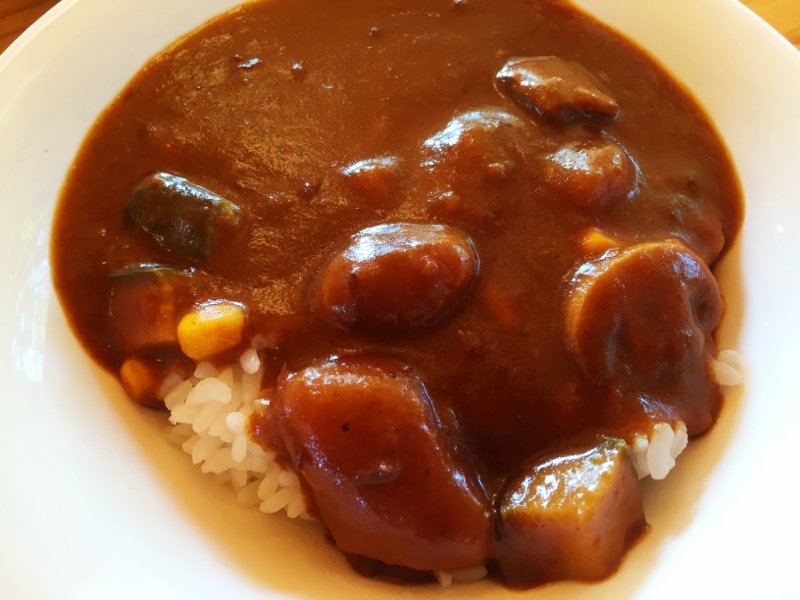 コーンとズッキーニの夏野菜カレー