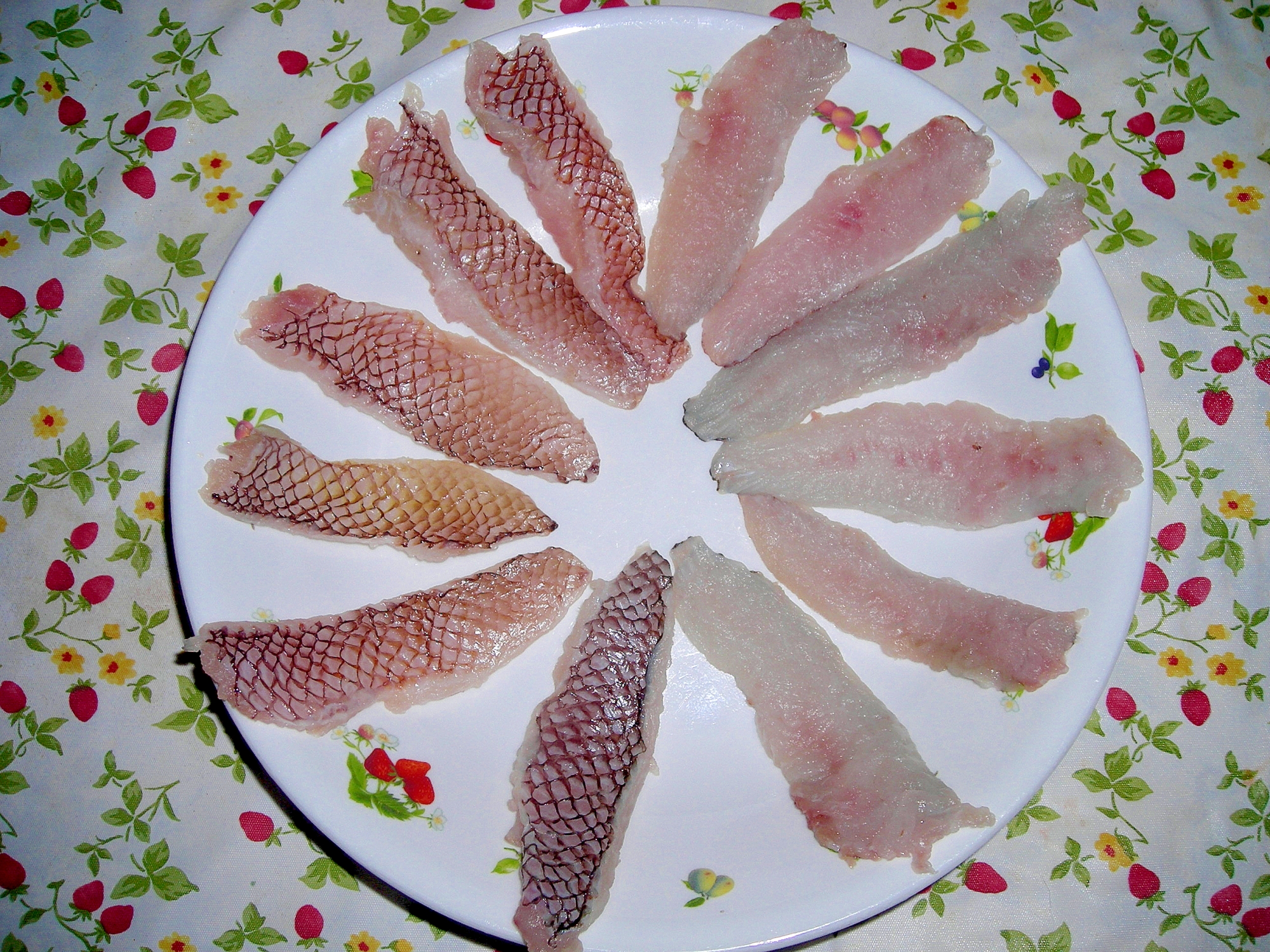 釣ったカサゴ ガシラ の三枚卸の処理方法 レシピ 作り方 By ぬこ 犬 好きのレシピ投稿垢 楽天レシピ 釣ったカサゴ ガシラ の三枚卸の処理方法 レシピ 作り方 By ぬこ 犬 好きのレシピ投稿垢 楽天レシピ