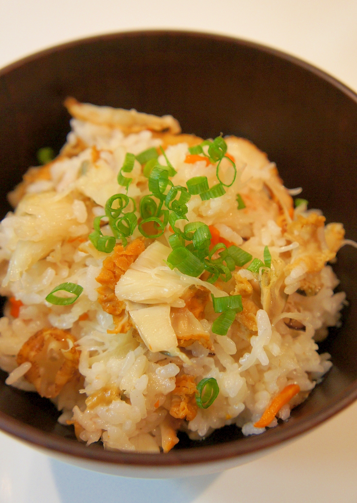 炊飯器にお任せ♪ベビーホタテの炊き込みご飯