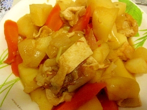 油揚げ ジャガイモ 人参 玉ねぎの甘煮 レシピ 作り方 By わんちゃん102 楽天レシピ 油揚げ ジャガイモ 人参 玉ねぎの甘煮 レシピ 作り方 By わんちゃん102 楽天レシピ