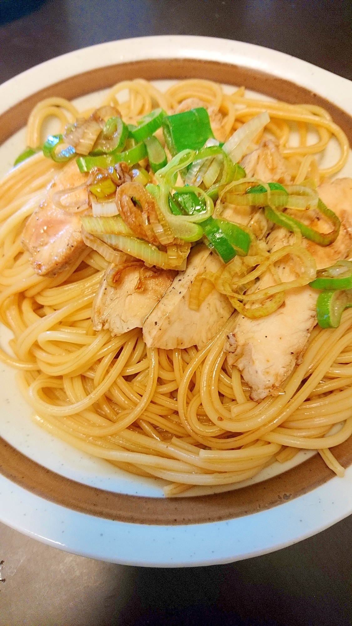 【麺料理】サラダチキンでめんつゆパスタ