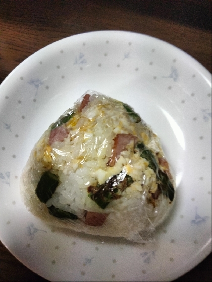 こんにちは。アスパラベーコンでおにぎり、美味しくできました♡レシピ有難うございました。