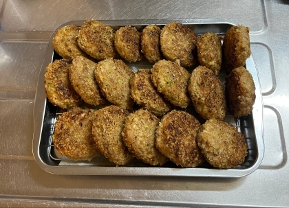 春キャベツの焼きメンチカツ♪