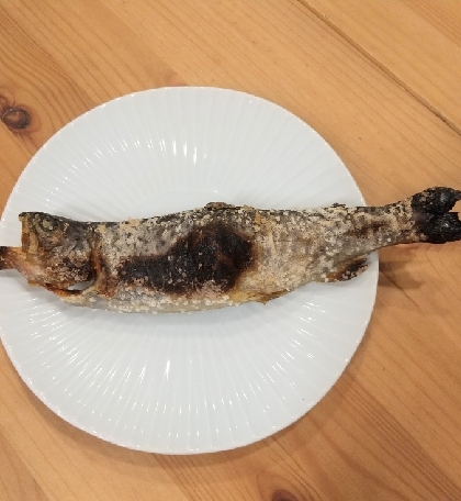 ニジマスの塩焼き