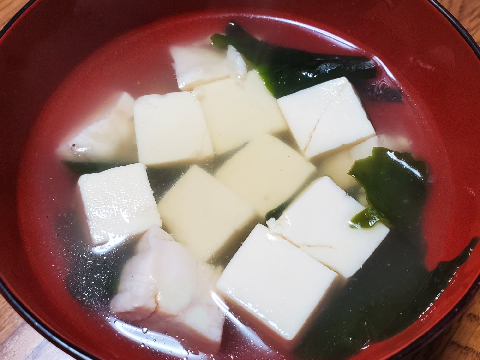 豆腐とサラダチキンの和風スープ