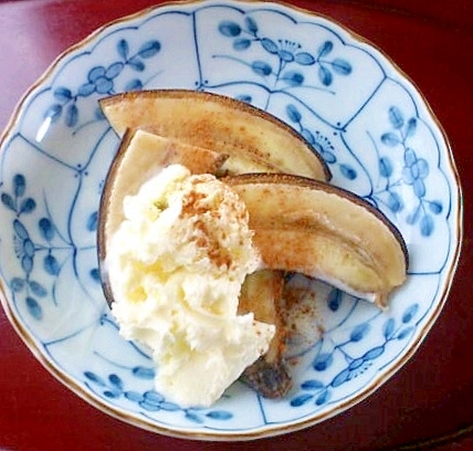 カンタン★焼きバナナのアイス添え