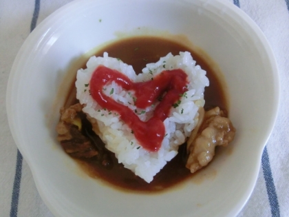 ♥ハートカレーで美味しく楽しくいただいてます♥
いつも感謝だよ～（*^^*)/