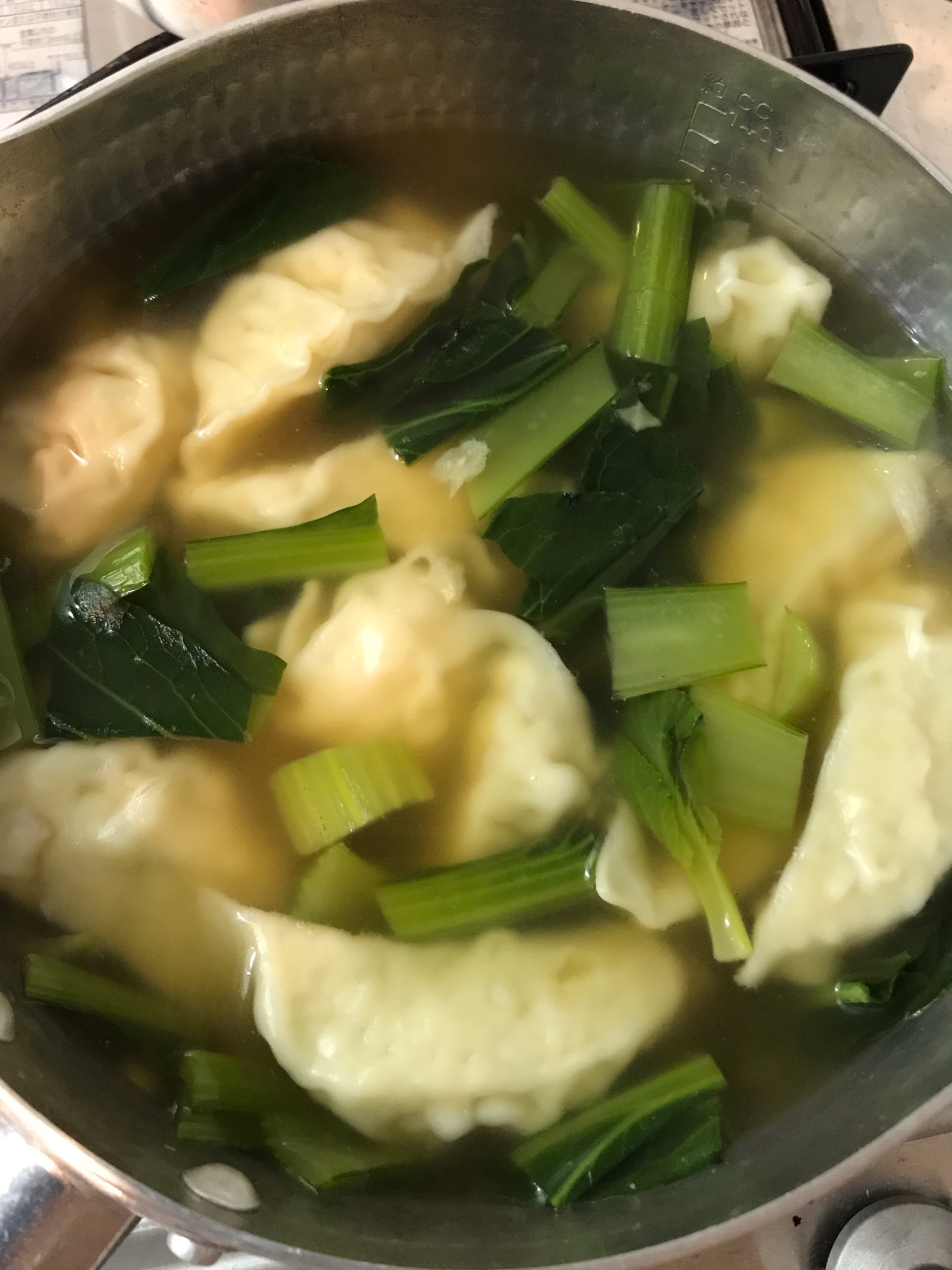 余った餃子で中華スープ