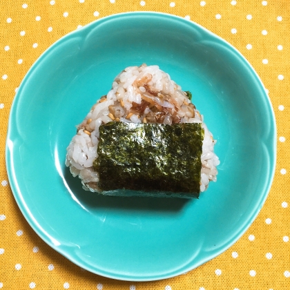 もち麦ご飯で作ったので、見た目が悪くてすみません！
ごま油の香りがいいですね！ポン酢もさっぱりして食欲がそそられました(o^^o)♪
旨ごちそうさまでした♡