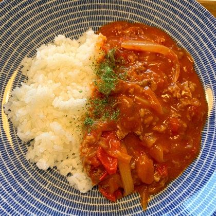 前回トマトペースト消費で作ったところ大好評✨
今回はこちらの味が恋しくなりトマトペースト買いました✨３歳児の息子も大満足！うちの定番になりそうです^_^