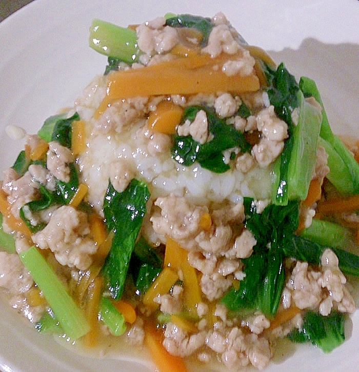 小松菜とひき肉のあんかけ丼