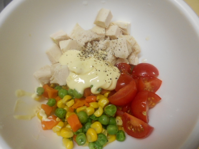 簡単 チキンサラダとミックスベジタブルのサラダ レシピ 作り方 By アルプスの乙女 楽天レシピ