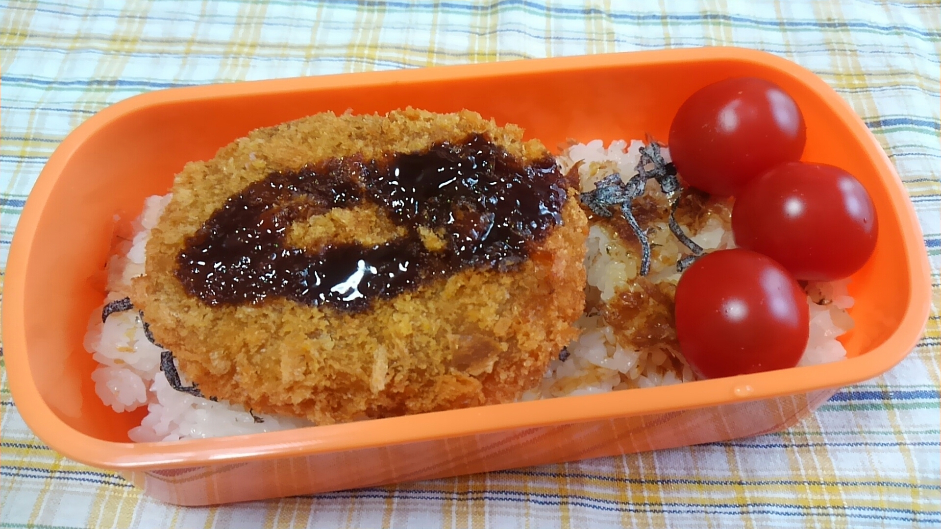コロッケのせお弁当のご飯☆