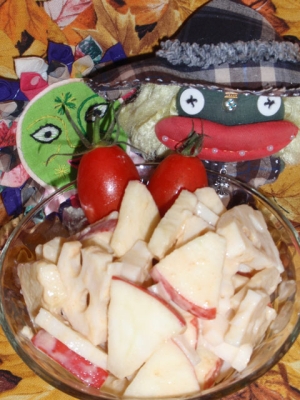 林檎とレンコンの白胡麻サラダ