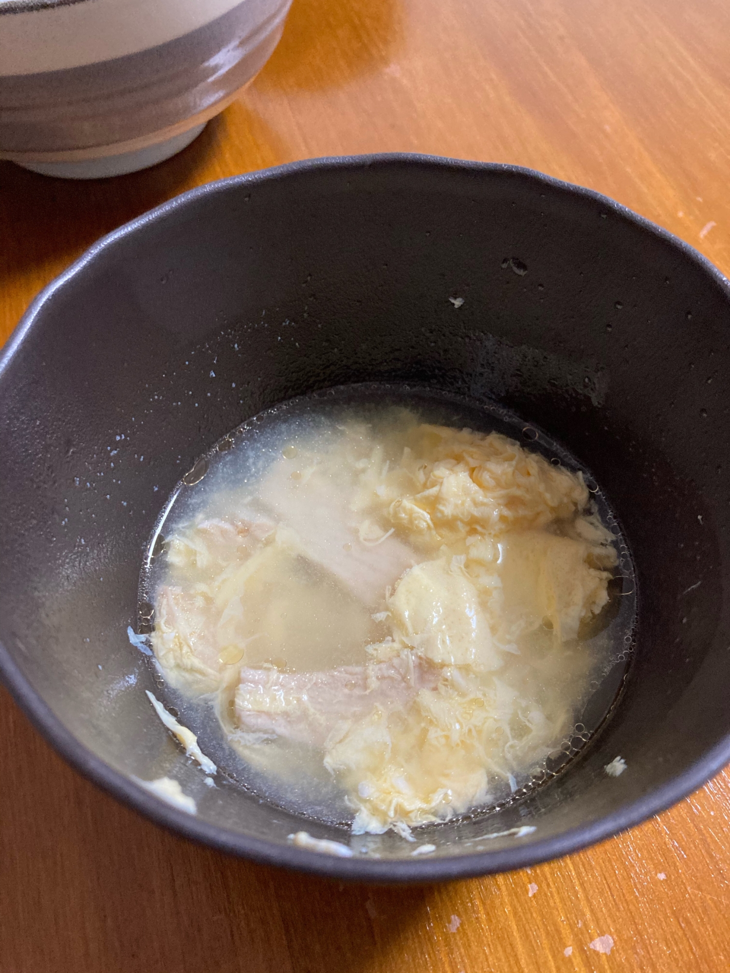 サラダチキン入りの卵スープ