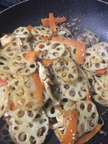 お弁当にも❣️れんこんのひき肉入りコチュジャン炒め