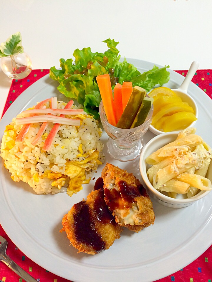 バターライスと残りおかずのワンプレート