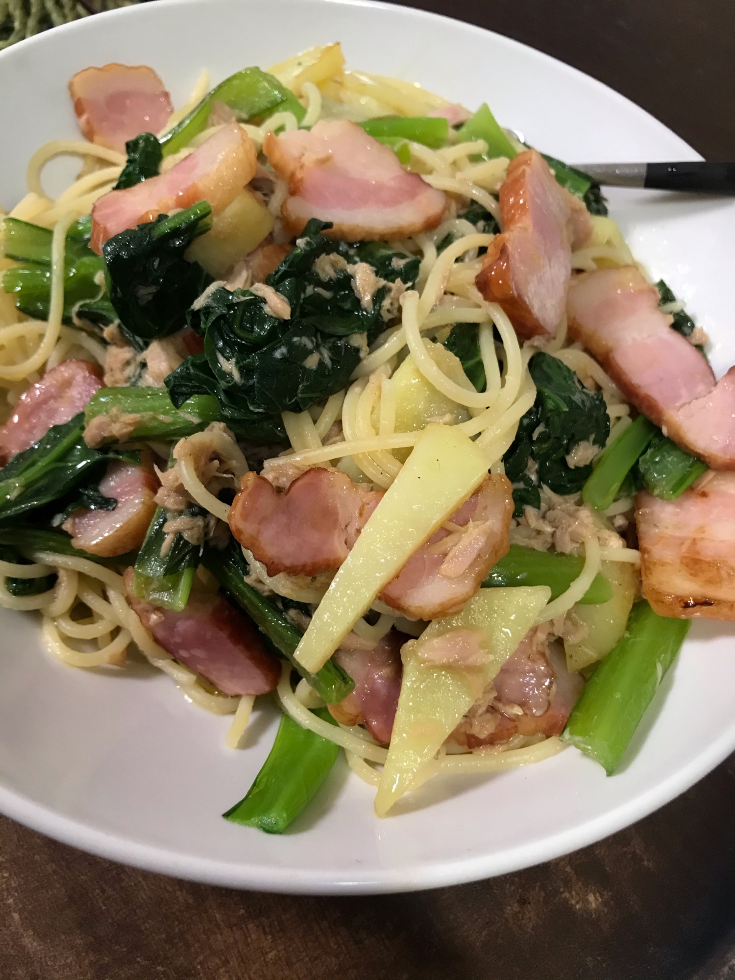 1人ランチに!小松菜とベーコンの和風パスタ