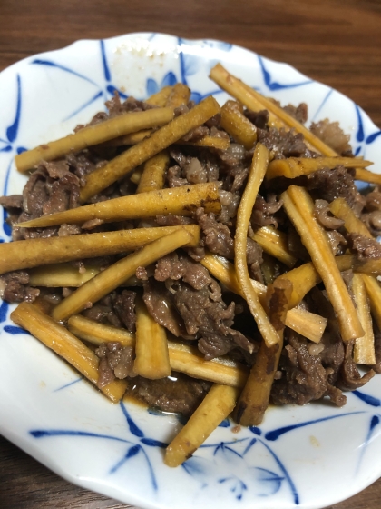 【材料3つ！誰でも簡単☆】牛肉とごぼうのすき焼き煮