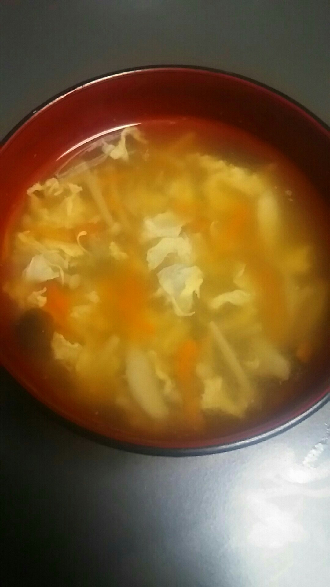 きのこと卵の中華スープ